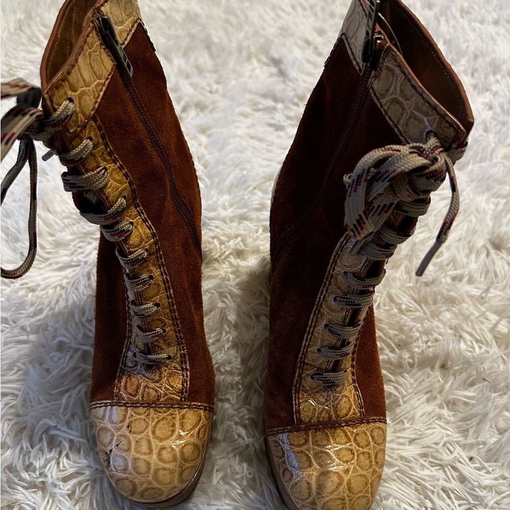 See By Chloe Suede Ankle Length Lace Up Boots size 8.5 - Picture 2 of 9